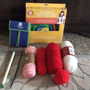 Loom set with extra items